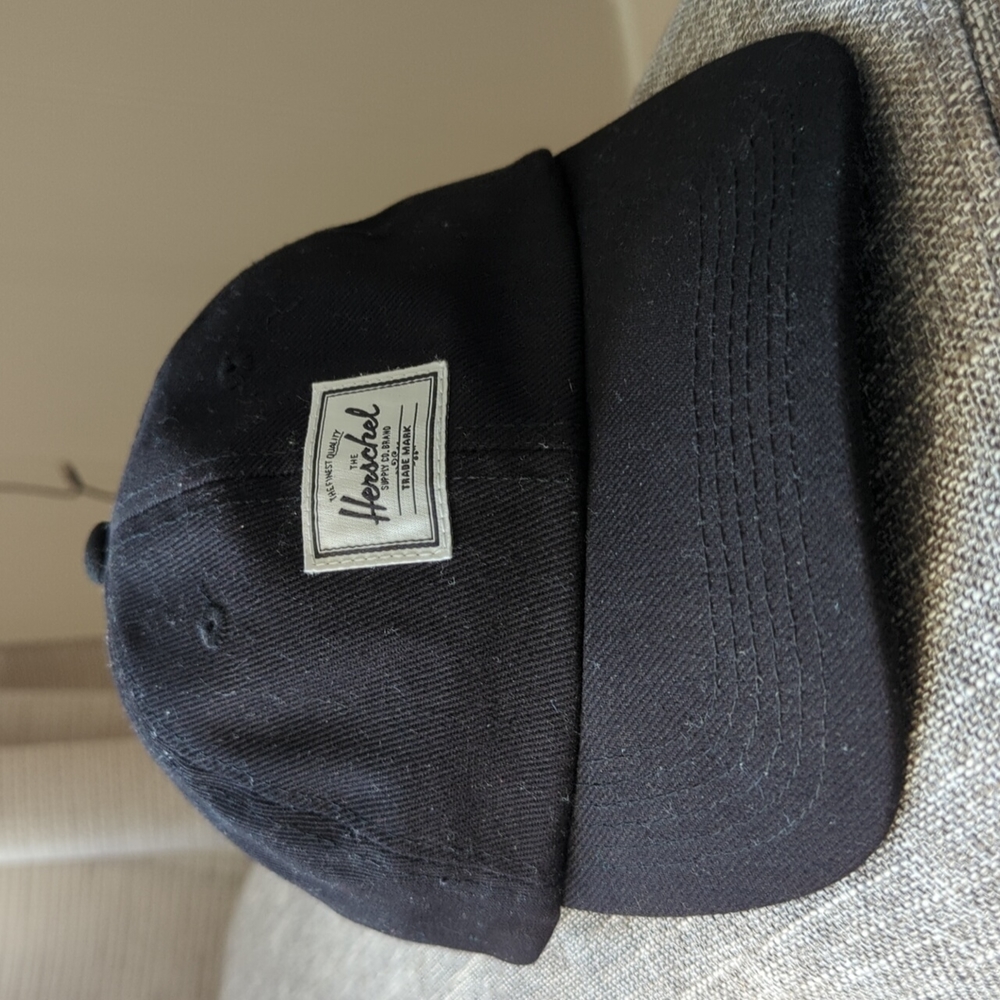 Hershel black headwear OS